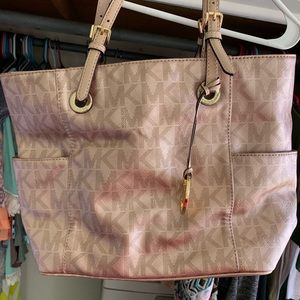 Michael kors tote purse